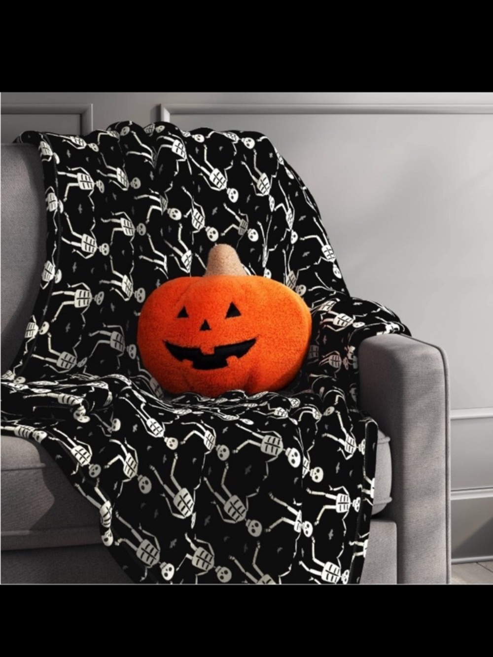 Hyde & EEK! Boutique Halloween Skeleton Printed Throw Blanket 60" x 50”
